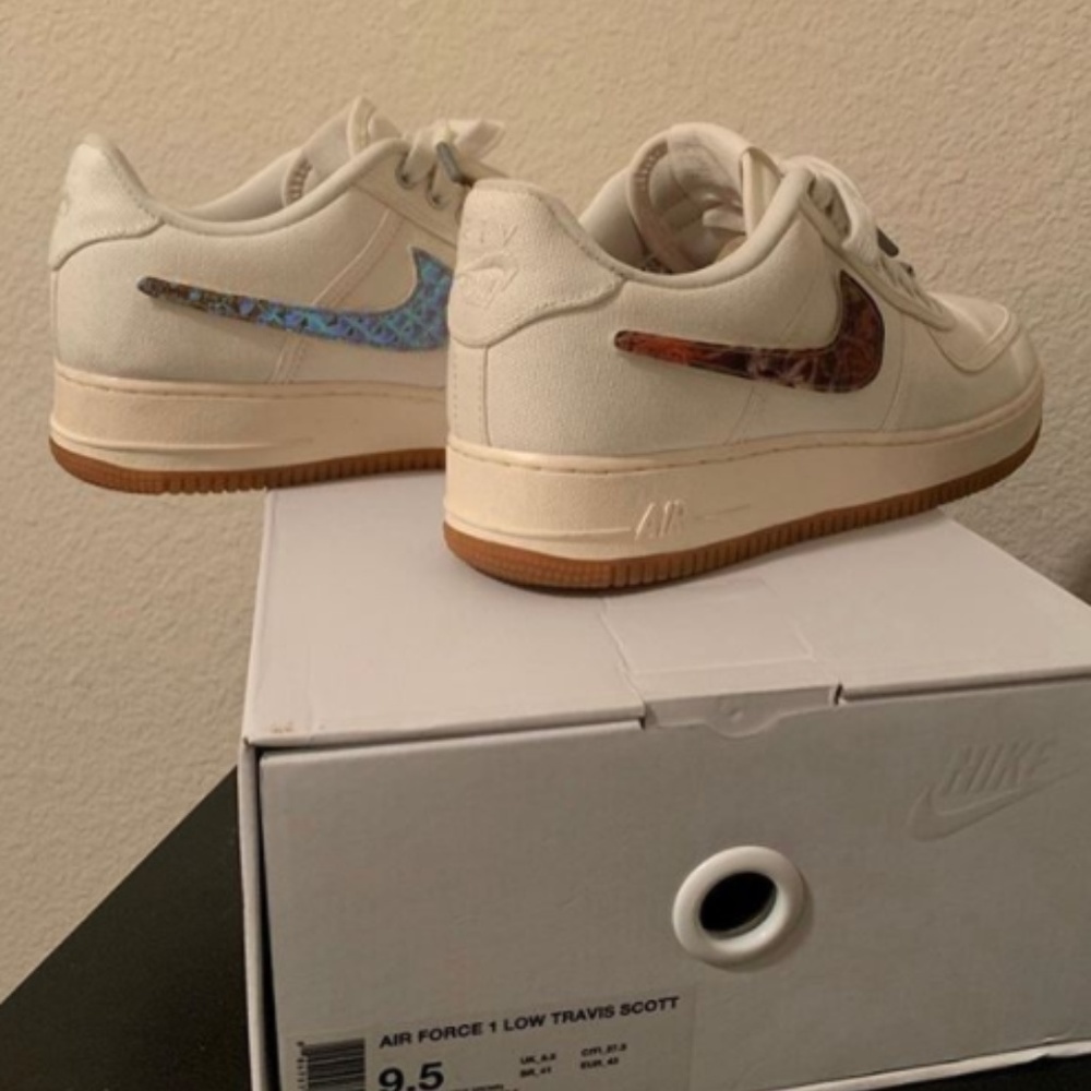 Air Force 1 Low Travis Scott